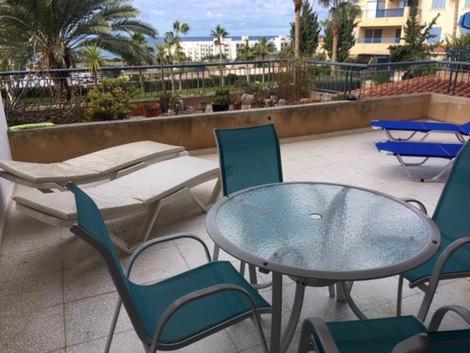 King'S Palace - Spacious 2 Bed, 2 Bath With Sea And Pool Views Paphos Eksteriør bilde